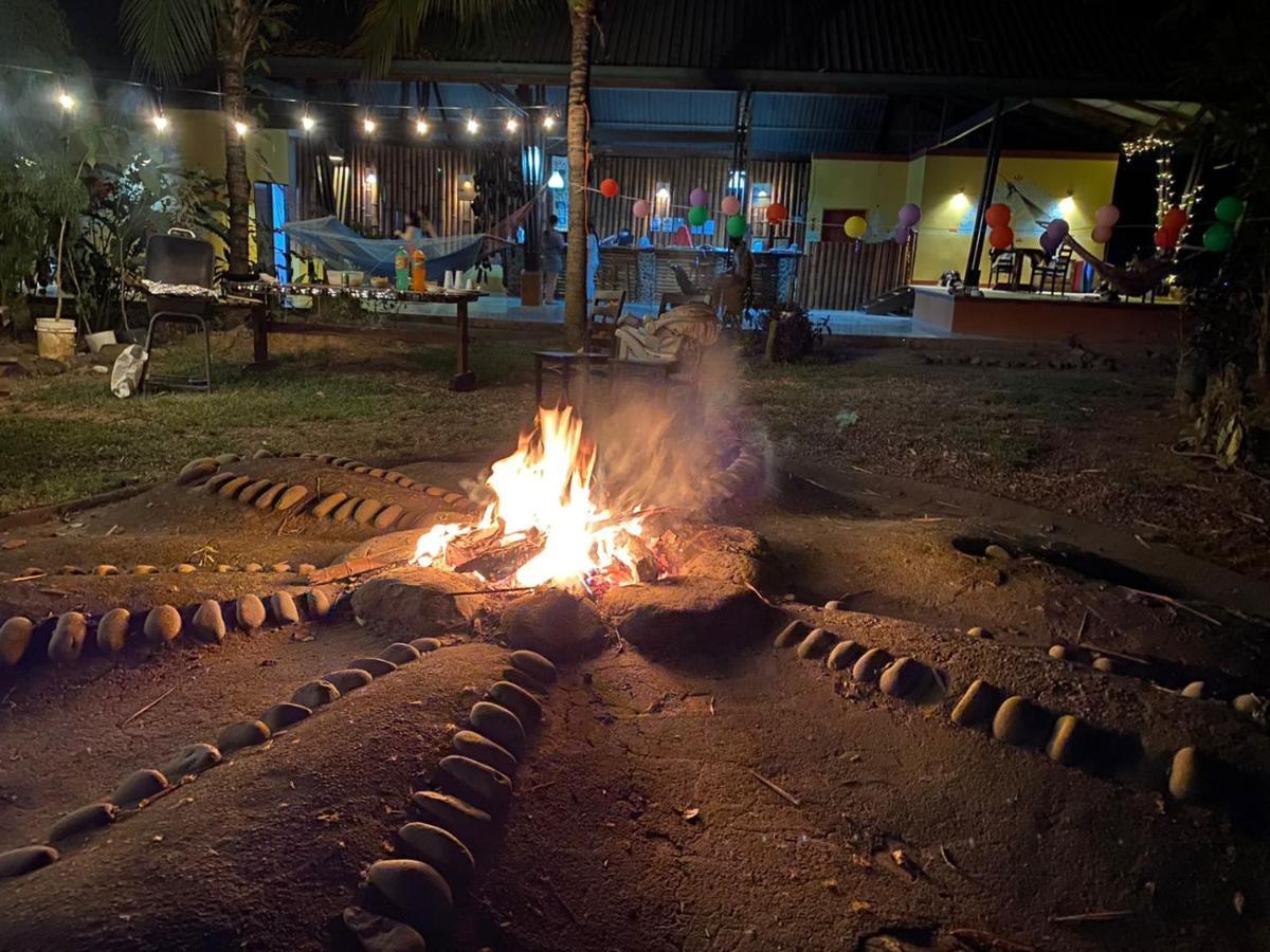 Luminosa Uvita Hostel מראה חיצוני תמונה